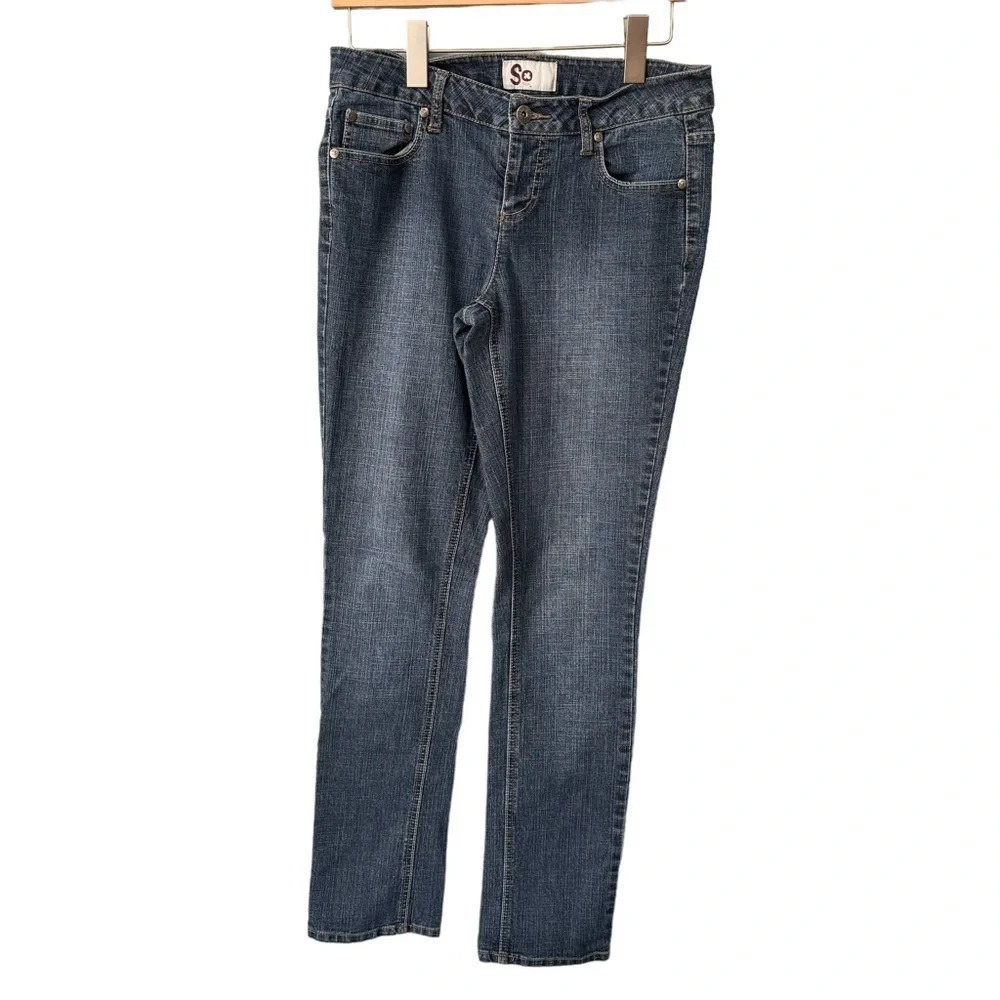 ✨3/$20✨ SO Juniors Beta Blue Low Rise Skinny Jeans. Size 9. Inseam 31”